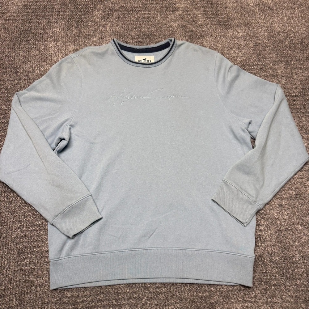 Hollister Mens Crewneck Sweatshirt XL Light Blue Pullover Embroidered Script